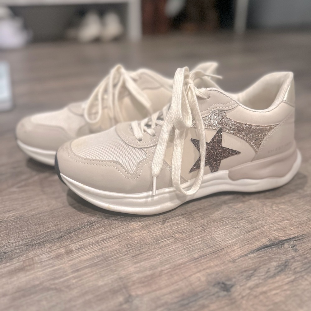 Vintage Havana Cream Glitter Star Athletic Sneakers